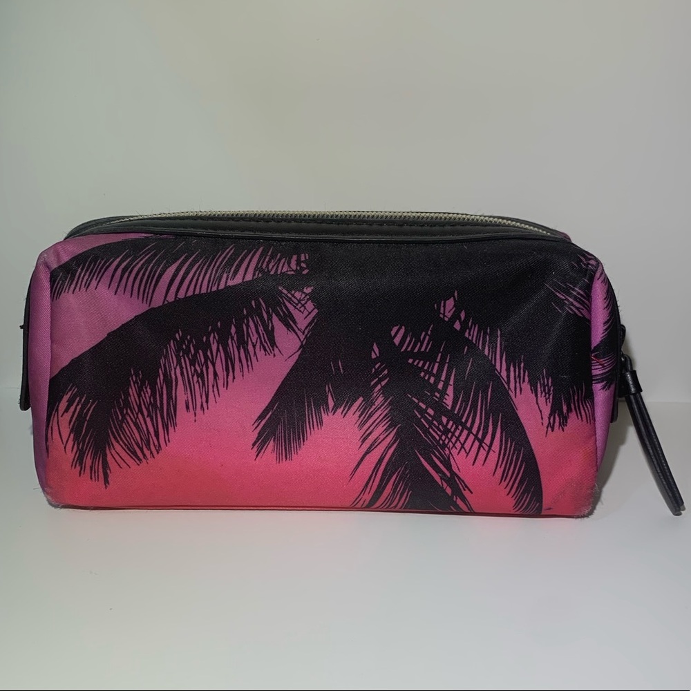 Makeup Bag - Picture 3 of 8